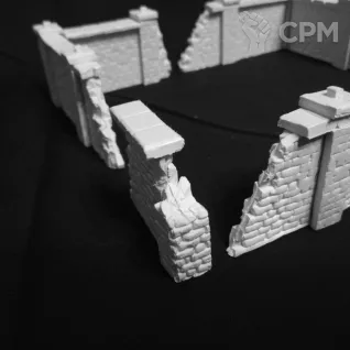Описание картинки Городской кирпичный забор разрушенный 28мм от Capitan Martinez по цене 800руб | Свободный Рынок Миниатюр - СРМ