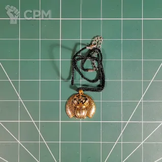 Описание картинки Scarab Pendant от Vault Boy по цене 498руб | Свободный Рынок Миниатюр - СРМ
