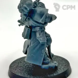 Описание картинки Librarian in phobos armor от DREAMCUBE по цене 300руб | Свободный Рынок Миниатюр - СРМ