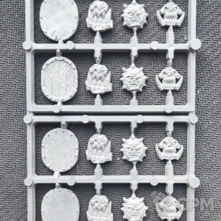 Описание картинки Orc Boyz Mob shields, оригинал. от Tenzen по цене 300руб | Свободный Рынок Миниатюр - СРМ