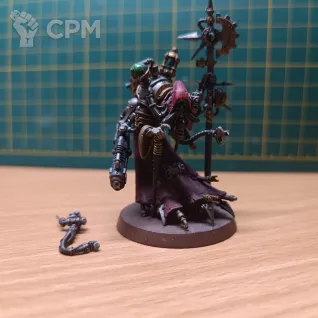 Описание картинки Tech-Priest Dominus от Барахолка CTPEJIKA по цене 1 800руб | Свободный Рынок Миниатюр - СРМ