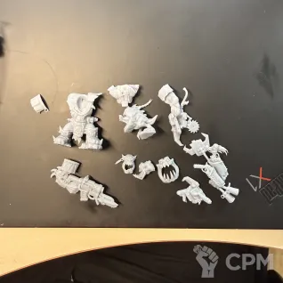 Описание картинки Warboss with Attack Squid от Чудной по цене 200руб | Свободный Рынок Миниатюр - СРМ