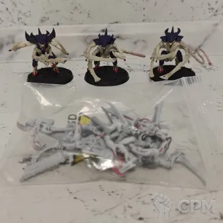 Описание картинки Tyranid Warriors (замагничены оружие-ноги-тело-голова) от Барахолка CTPEJIKA по цене 3 600руб | Свободный Рынок Миниатюр - СРМ