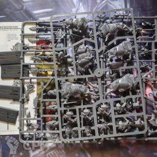 Описание картинки Savage Orc Boar Boyz от firon по цене 15 700руб | Свободный Рынок Миниатюр - СРМ