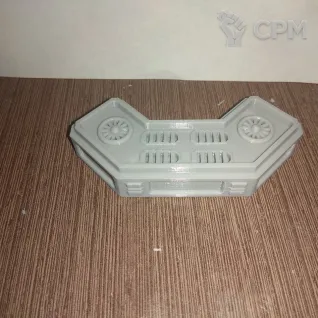 Описание картинки Дом с изогнутыми краями (Верхний этаж) от Dwarf Pirate Foundry по цене 60руб | Свободный Рынок Миниатюр - СРМ