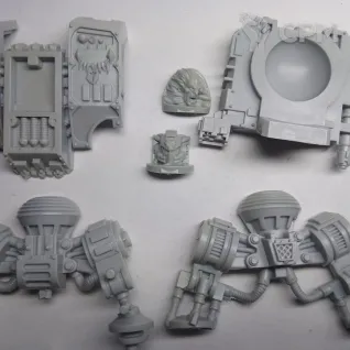 Описание картинки Murderfang Venerable Dreadnought/Bjorn the Fell-Handed. от Серж по цене 1 100руб | Свободный Рынок Миниатюр - СРМ