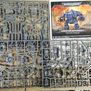 Описание картинки Redemptor Dreadnought от Trazyn's Collection по цене 4 790руб | Свободный Рынок Миниатюр - СРМ