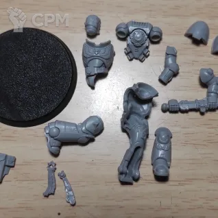 Описание картинки Ultramarines Primaris Lieutenant Calsius (без шлема) от ktotoad по цене 400руб | Свободный Рынок Миниатюр - СРМ