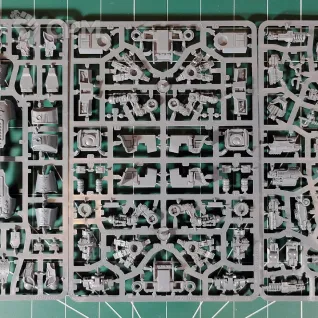 Описание картинки Warhound Titans with Ursus Claws and Melta Lances от Vault Boy по цене 5 998руб | Свободный Рынок Миниатюр - СРМ