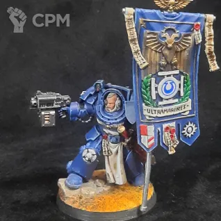 Описание картинки Space marine Terminator с флагом от Superguns по цене 1 400руб | Свободный Рынок Миниатюр - СРМ