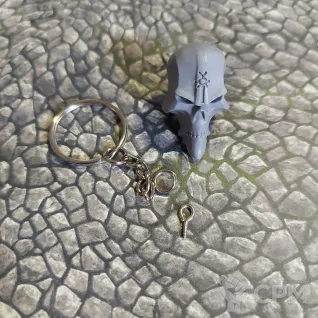 Описание картинки брелок голова некрона не покрашеный, примерно 35мм, смола, комплектайия на фото от V130177@mail.ru по цене 300руб | Свободный Рынок Миниатюр - СРМ