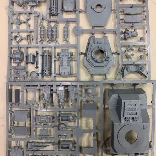 Описание картинки Leman Russ Demolisher (3 литника) от WebWay по цене 3 190руб | Свободный Рынок Миниатюр - СРМ