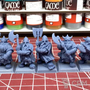 Описание картинки Dwarfs Warriors Two Handed Unit от 3DPrintClub по цене 100руб | Свободный Рынок Миниатюр - СРМ