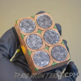 Описание картинки 5 тайлов раскошного пола 4х2 - террейн для НРИ, ДнД от Big Brain Terrain по цене 575руб | Свободный Рынок Миниатюр - СРМ