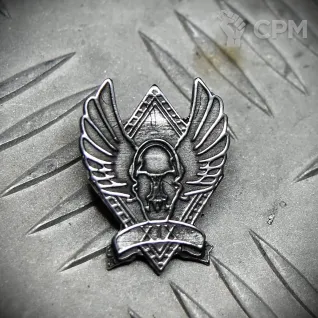 Описание картинки Значок XIX - Raven Guard (Гвардия ворона) от Game&Reality Studio по цене 600руб | Свободный Рынок Миниатюр - СРМ